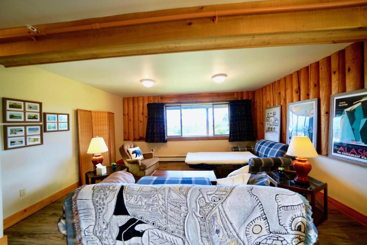 Flat Fish Lodge B&B And Event Center Homer Ngoại thất bức ảnh