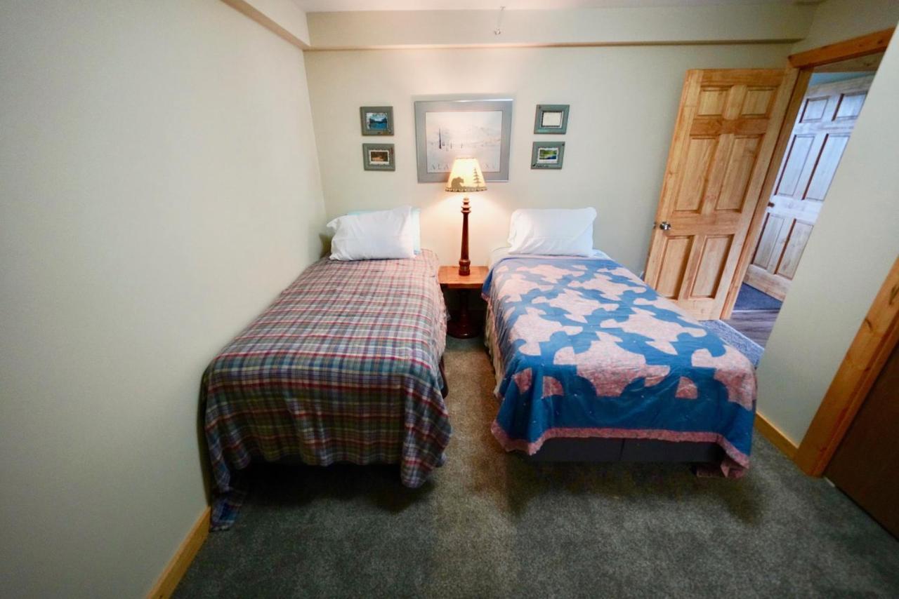 Flat Fish Lodge B&B And Event Center Homer Ngoại thất bức ảnh